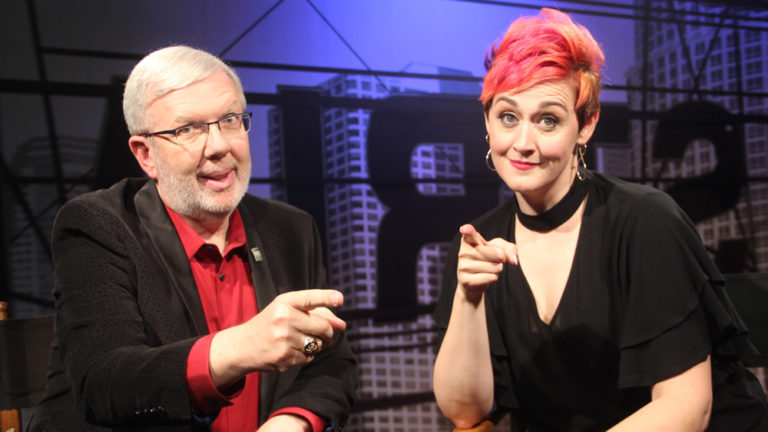 Watch REELZ Reviews: Movies on Demand with Leonard Maltin and Grae Drake